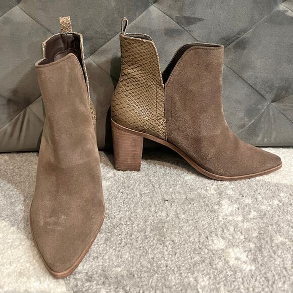 KAANAS Suede Taupe Snake Combo Pointed Toe Booties Size 7 - Picture 3 of 7